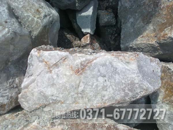 石英石制砂生產(chǎn)線(xiàn)組建方法、所需設備、工藝流程介紹