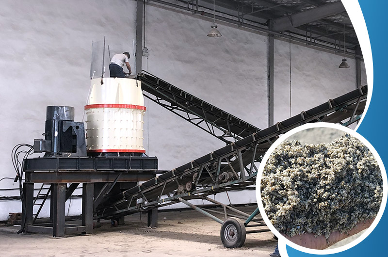 立軸式制砂機工作現場(chǎng)實(shí)拍圖