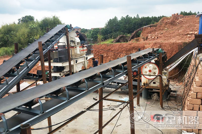 石頭加工沙子每噸成本多少錢(qián)？石頭加工沙子設備有哪些？