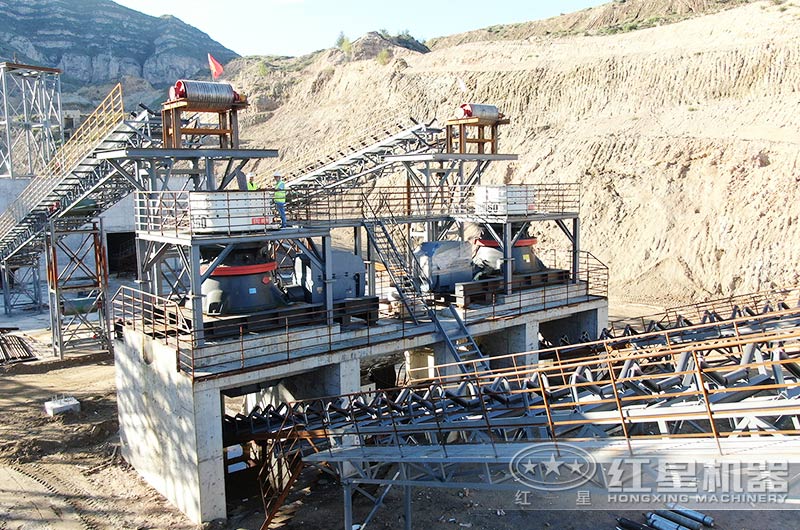 礦石破碎生產(chǎn)線(xiàn)現場(chǎng)圖片 礦石破碎生產(chǎn)線(xiàn)現場(chǎng)圖片