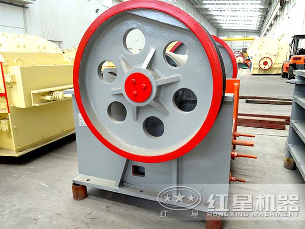 鄂式破碎機廠(chǎng)家