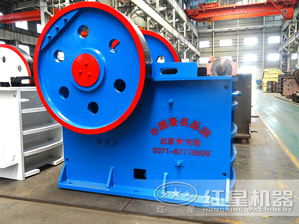 150×250顎式破碎機小體格擁有大能量， 輔助客戶(hù)創(chuàng  )高收