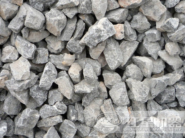 粉碎石灰石建議使用的大型礦石破碎機是鱷嘴式的，還是錘式的？