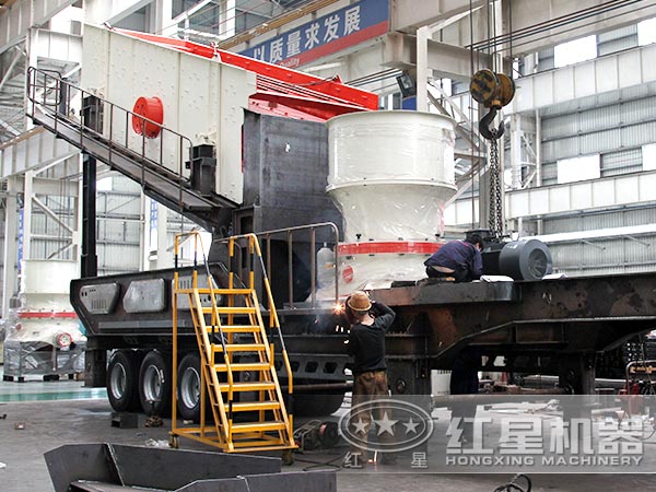什么樣的碎石機讓千萬(wàn)客戶(hù)如此著(zhù)迷？移動(dòng)碎石機廠(chǎng)家為您揭秘