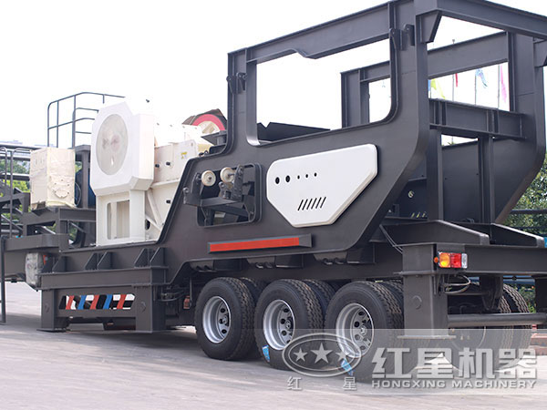自行式石子破碎機，車(chē)載移動(dòng)就是方便