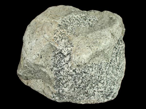 乘載著(zhù)全套流動(dòng)破碎篩分機，小小的石頭實(shí)現了大大的夢(mèng)想
