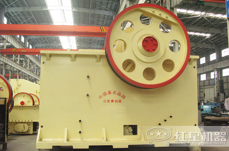 300Ⅹ1300大型細顎破型號參數及具體價(jià)位這里都有，需要的看過(guò)來(lái)