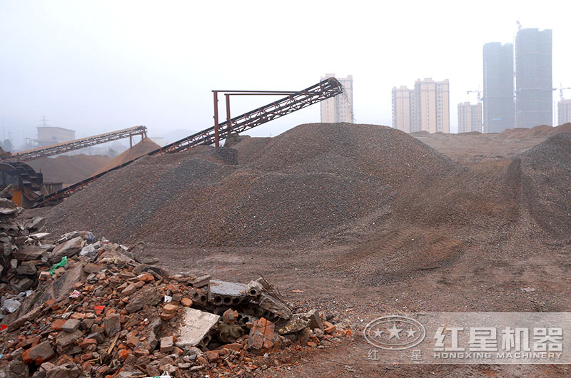 建筑垃圾變廢為磚設備多少錢(qián)，建筑垃圾做的磚多少錢(qián)一塊？